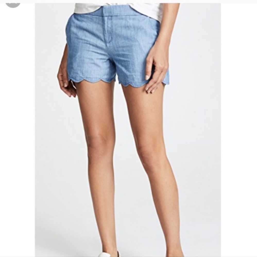 Club Monaco Blue chambray scallop hem shorts Sz.4